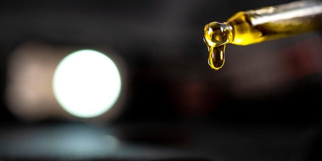 cbd-oil-6559804_640